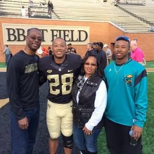 Meet your Posher, Cameron